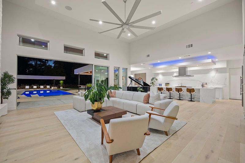 Winding Creek Residence project photograph 8 of 74