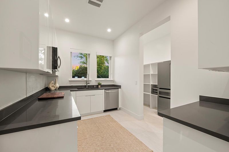 Winding Creek Residence project photograph 18 of 74