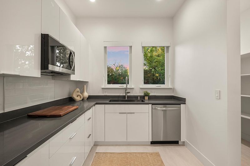 Winding Creek Residence project photograph 19 of 74