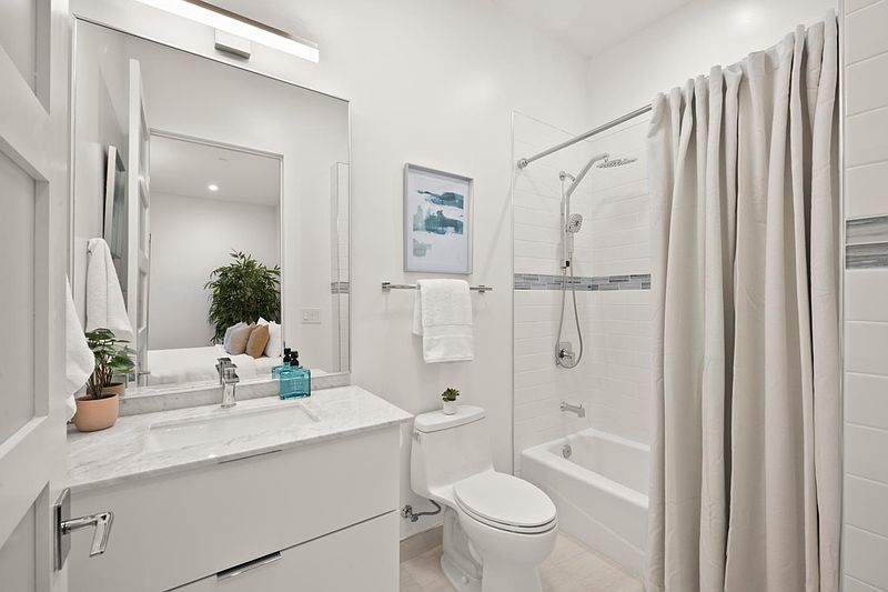 Winding Creek Residence project photograph 37 of 74
