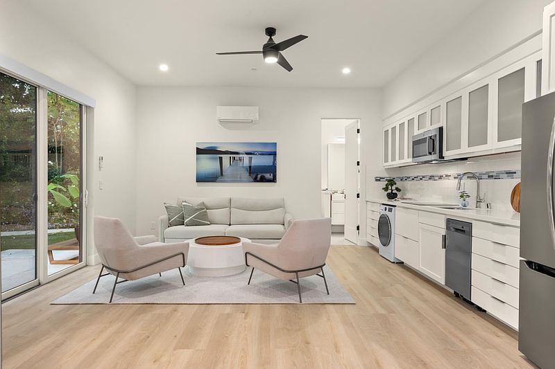 Winding Creek Residence project photograph 57 of 74